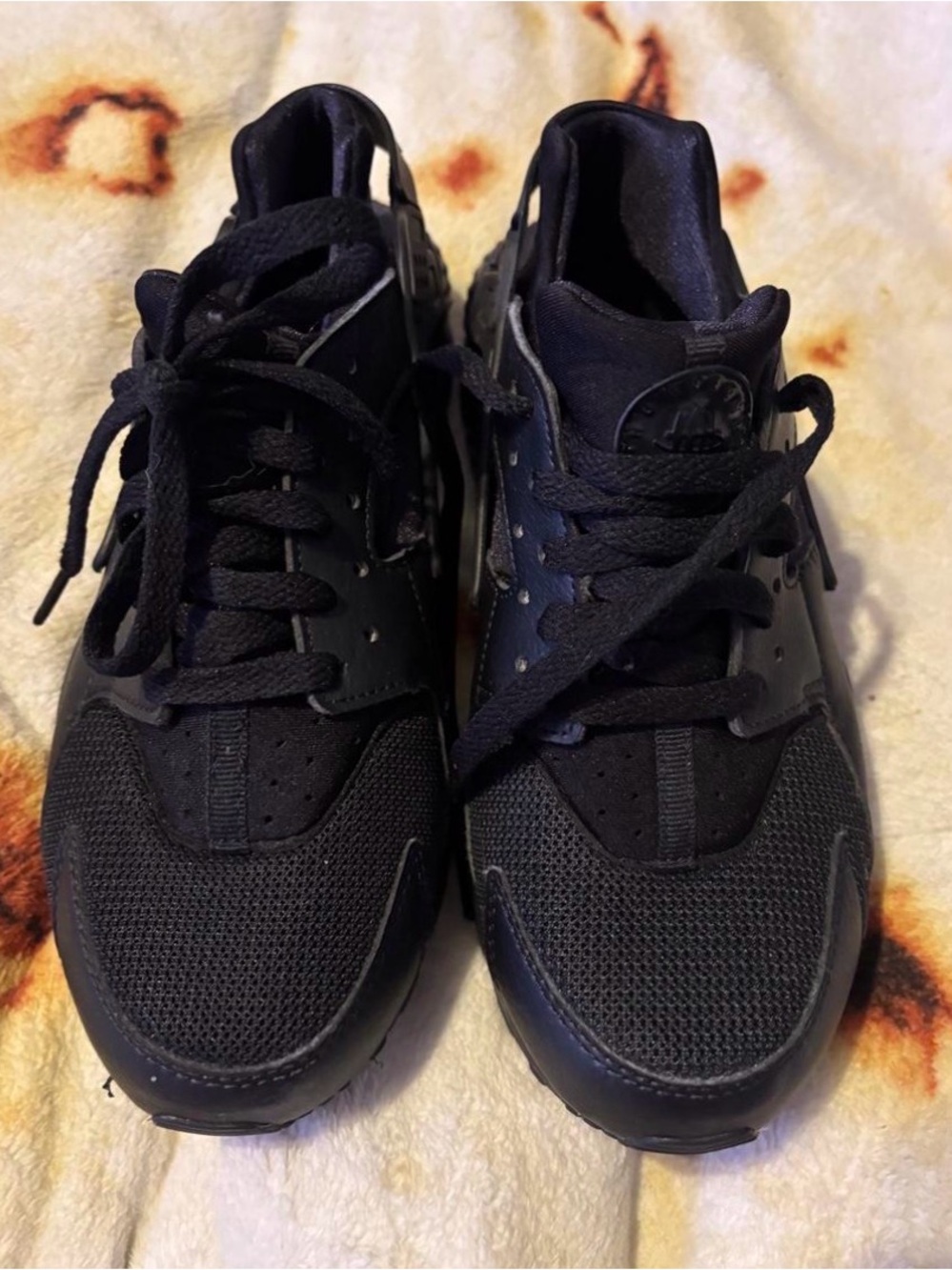 Nike Black Men's Lace-Up Running Sneakers